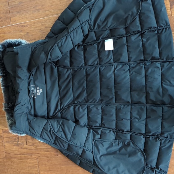 LAUNDRY BY SHELLI SEGAL Women's Puffer Jacket with Detachable Faux Fur Hood - Picture 7 of 7